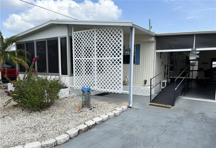 Sturdy metal ramp is included for easy access if you need it. It may also be easily removed.