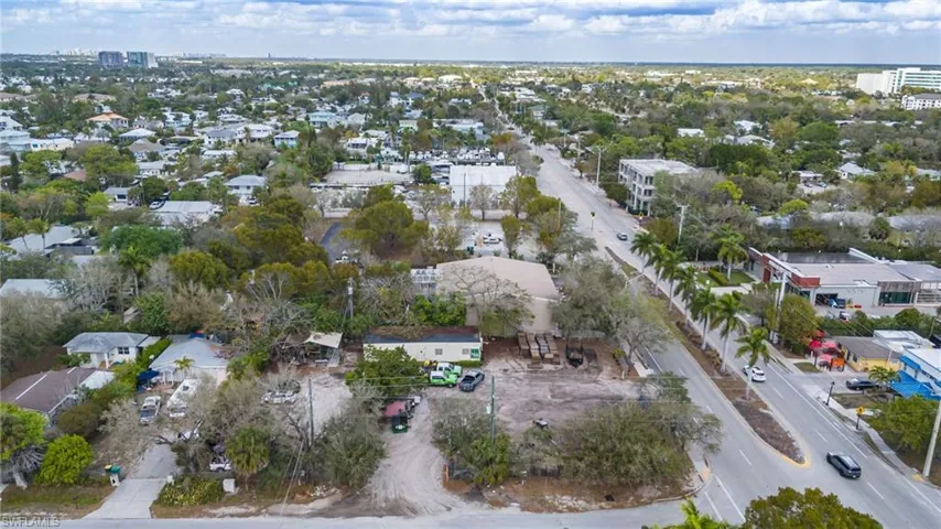 3612 Bayshore Dr, Naples, Florida 34112