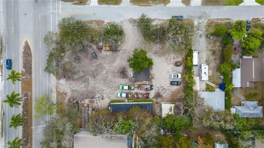 3612 Bayshore Dr, Naples, Florida 34112