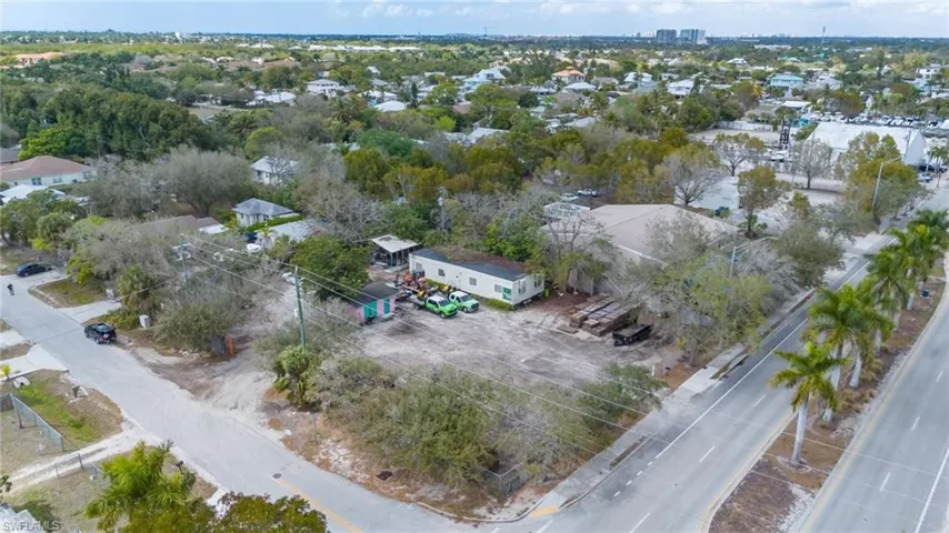 3612 Bayshore Dr, Naples, Florida 34112