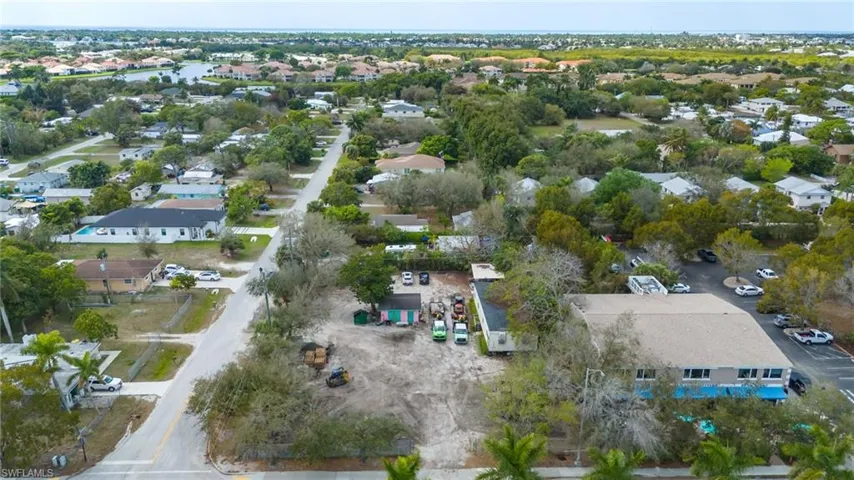 3612 Bayshore Dr, Naples, Florida 34112