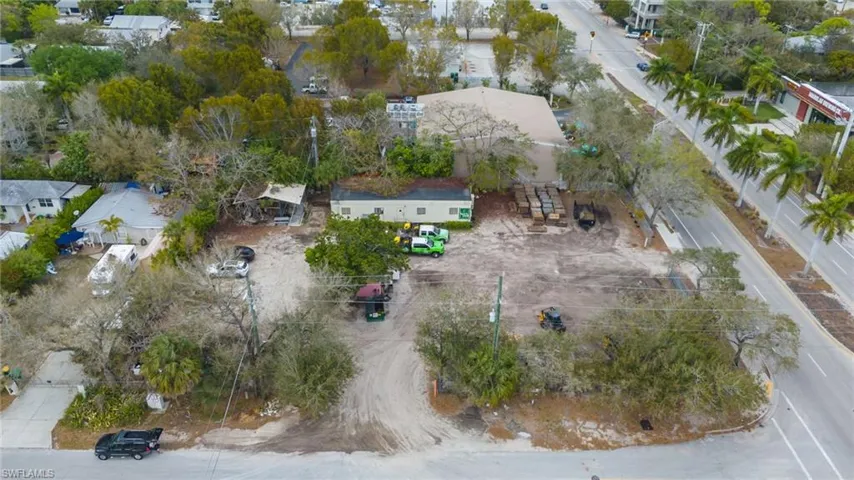 3612 Bayshore Dr, Naples, Florida 34112
