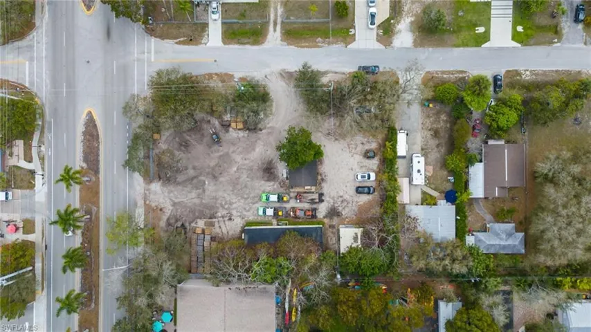 3612 Bayshore Dr, Naples, Florida 34112