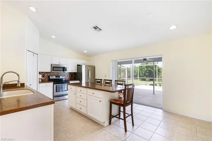 1713  State  AVE, Lehigh Acres, FL 33972
