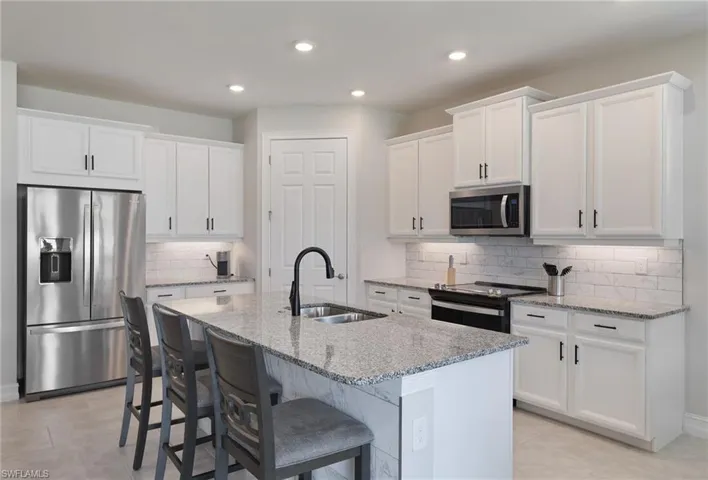 3381  Cherry Palm  DR, North Fort Myers, FL 33917