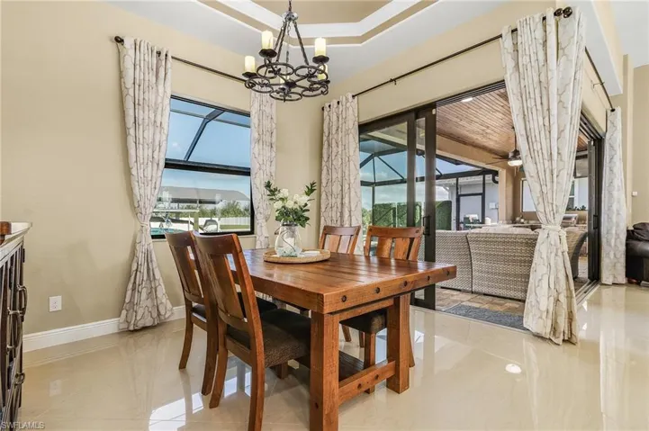 Dining room with trey ceiling