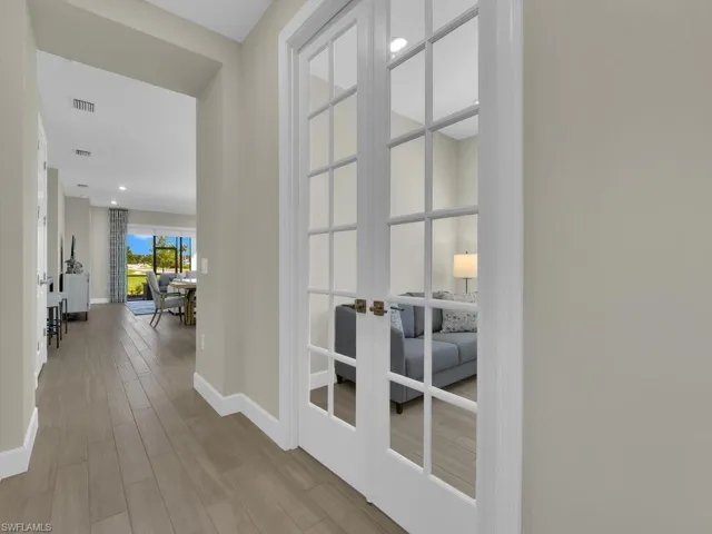 11694 Canal Grande Dr, Fort Myers, Florida 33913