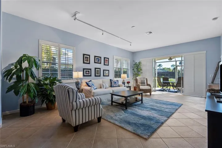 4574 Cardinal Cove Ln # 26, Naples Fl 34114