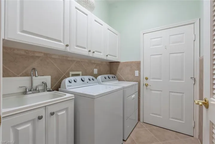 4574 Cardinal Cove Ln # 26, Naples Fl 34114