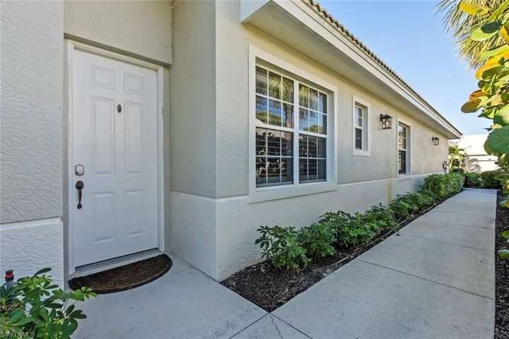 4574 Cardinal Cove Ln # 26, Naples Fl 34114