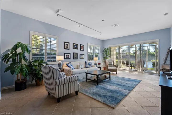 4574 Cardinal Cove Ln # 26, Naples Fl 34114
