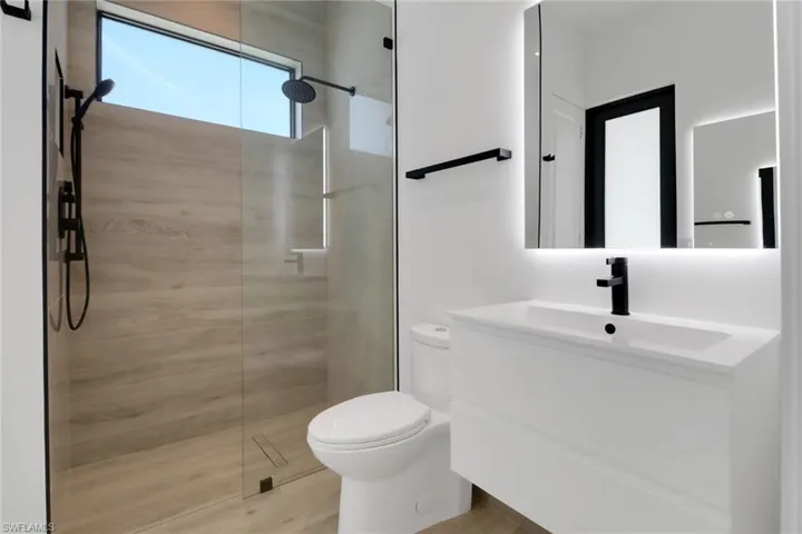 Junior-Suite bathroom