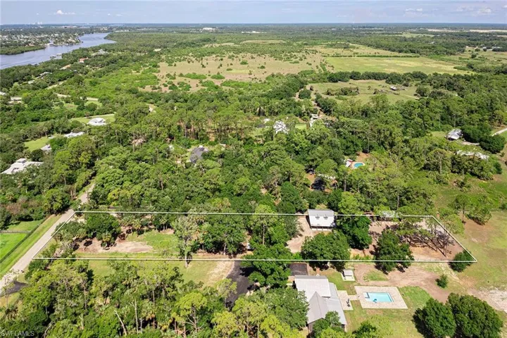 14661 Duke Hwy, Alva, Florida 33920
