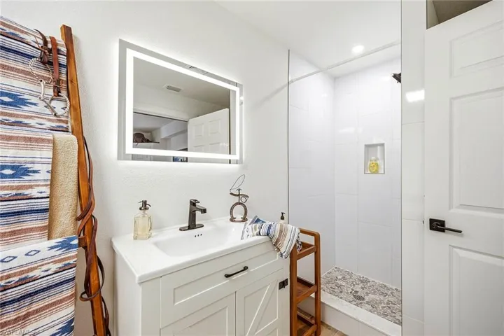 14661 Duke Hwy, Alva, Florida 33920