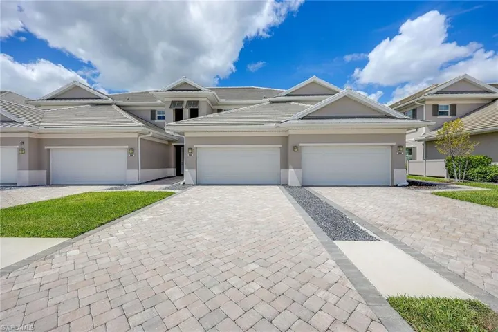 195  Indies E DR, Naples, FL 34114