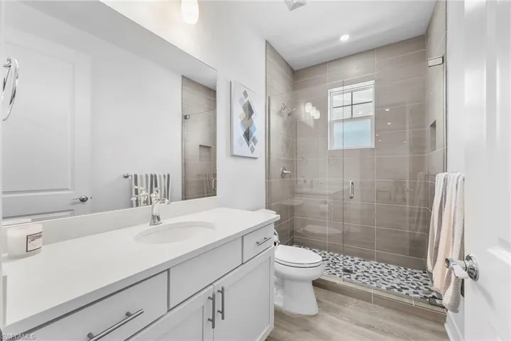 195  Indies E DR, Naples, FL 34114