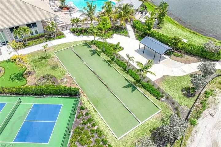 195  Indies E DR, Naples, FL 34114