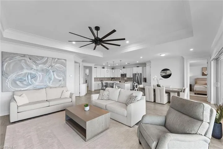 195  Indies E DR, Naples, FL 34114