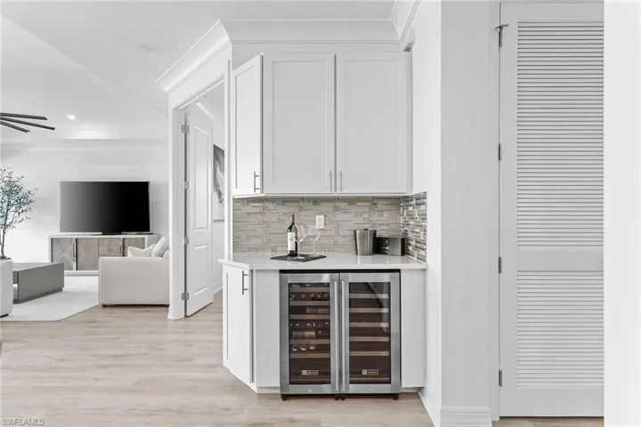 195  Indies E DR, Naples, FL 34114