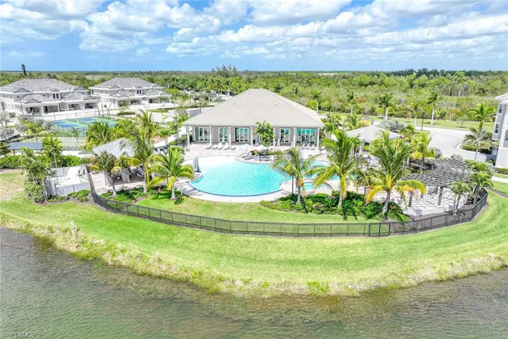 195  Indies E DR, Naples, FL 34114