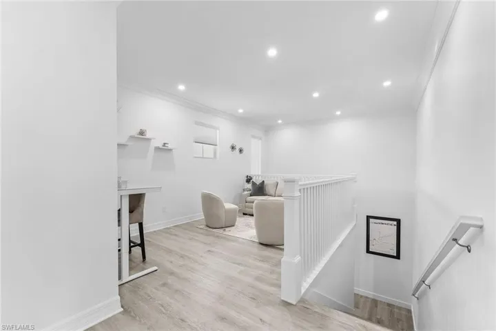 195  Indies E DR, Naples, FL 34114