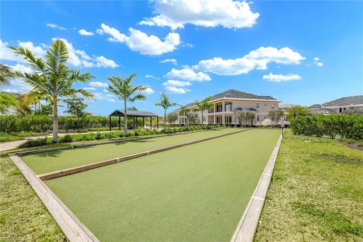 195  Indies E DR, Naples, FL 34114