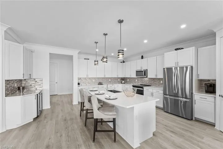 195  Indies E DR, Naples, FL 34114