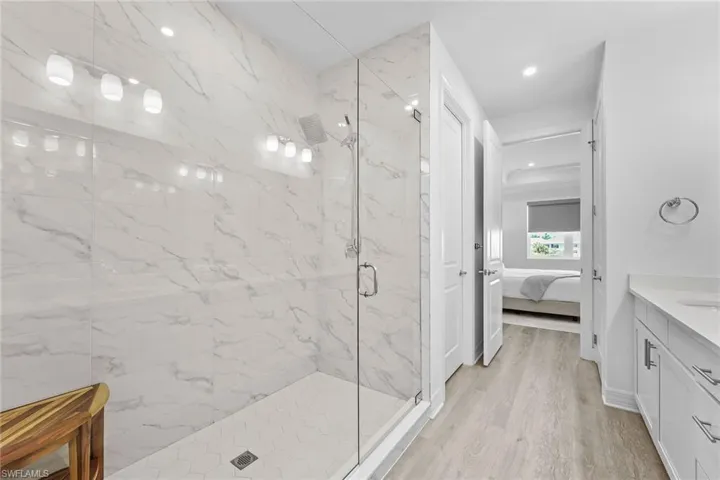 195  Indies E DR, Naples, FL 34114
