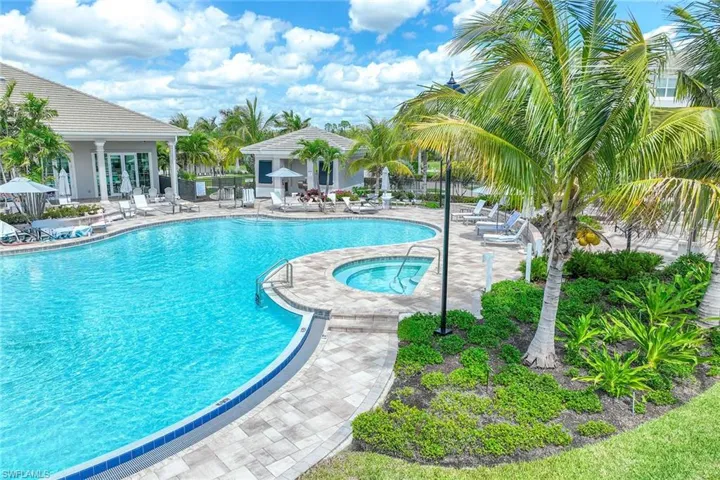 195  Indies E DR, Naples, FL 34114