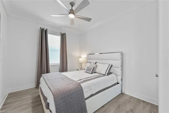 195  Indies E DR, Naples, FL 34114
