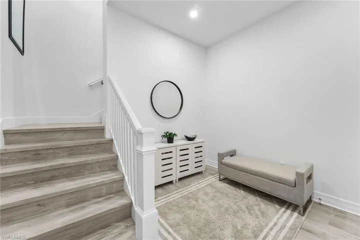 195  Indies E DR, Naples, FL 34114