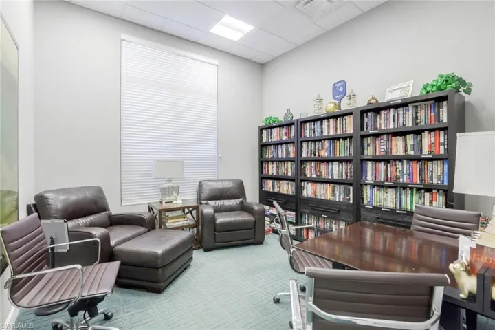 1575 Santiago Cir, Naples, Florida 34113