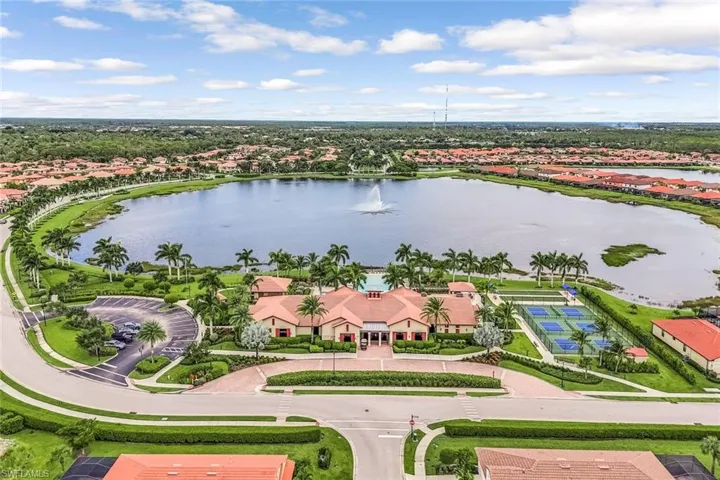 1575 Santiago Cir, Naples, Florida 34113