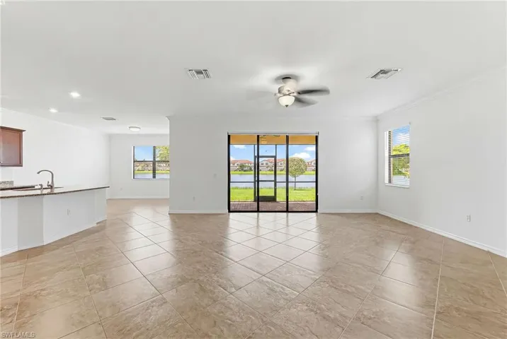 1575 Santiago Cir, Naples, Florida 34113
