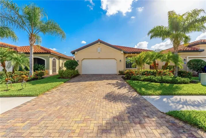 1575 Santiago Cir, Naples, Florida 34113