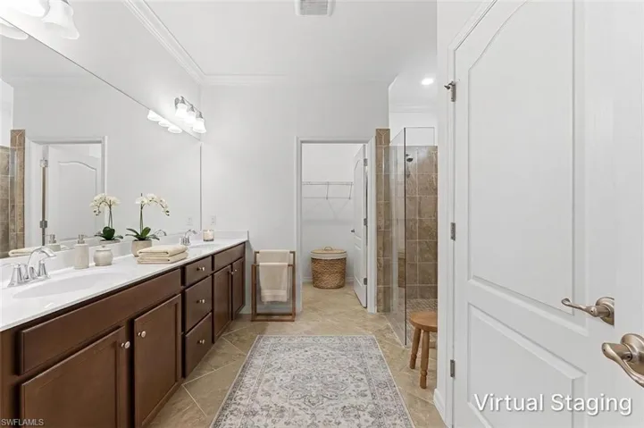 1575 Santiago Cir, Naples, Florida 34113