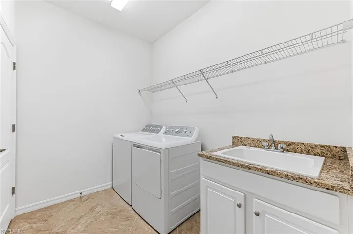 1575 Santiago Cir, Naples, Florida 34113