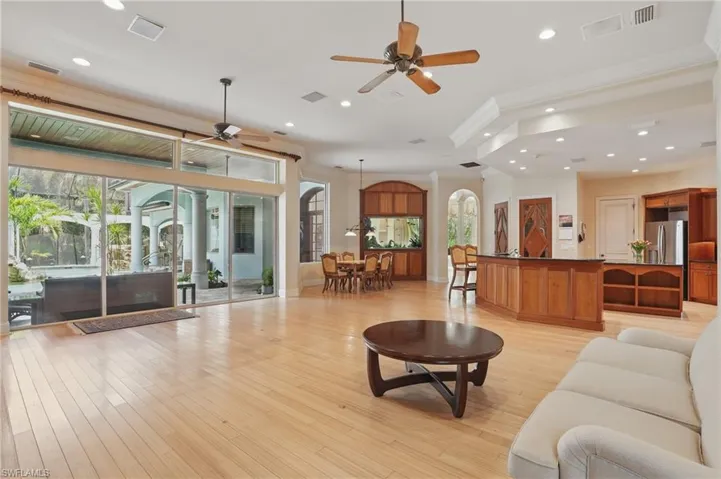 Spacious, open and bright family room