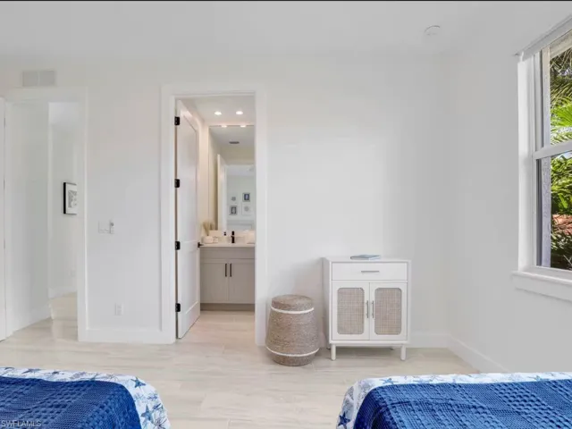 138 Greenbrier St, Marco Island, Florida 34145