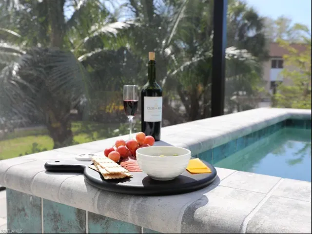 138 Greenbrier St, Marco Island, Florida 34145