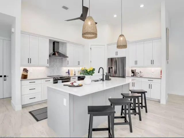 138 Greenbrier St, Marco Island, Florida 34145