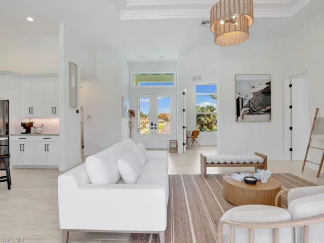 138 Greenbrier St, Marco Island, Florida 34145