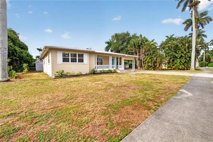 1420  Maravilla  AVE, Fort Myers, FL 33901