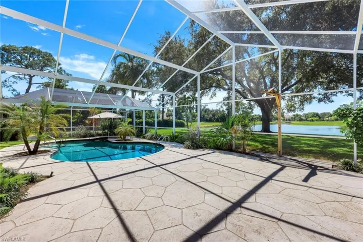 1924 Empress Ct, Naples, Florida 34110