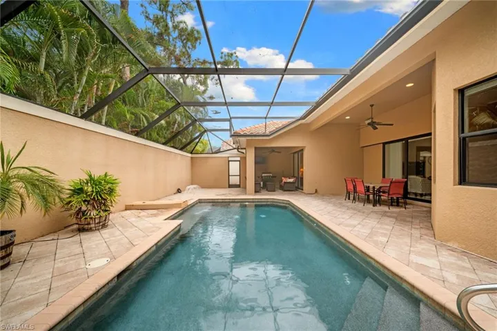 1221 Briarwood Ct, Naples, Florida 34104