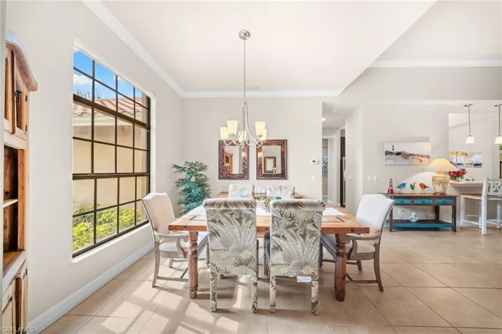 1221 Briarwood Ct, Naples, Florida 34104
