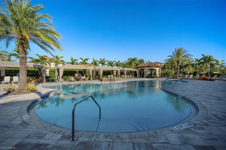 13663  Mandarin  CIR, Naples, FL 34109