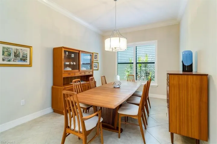 13663  Mandarin  CIR, Naples, FL 34109