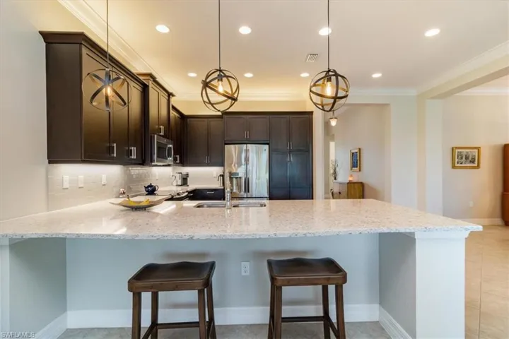 13663  Mandarin  CIR, Naples, FL 34109