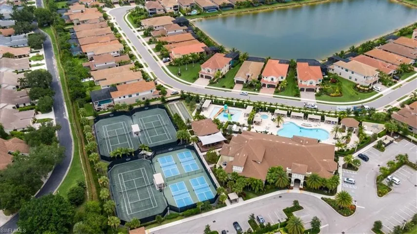 13663  Mandarin  CIR, Naples, FL 34109